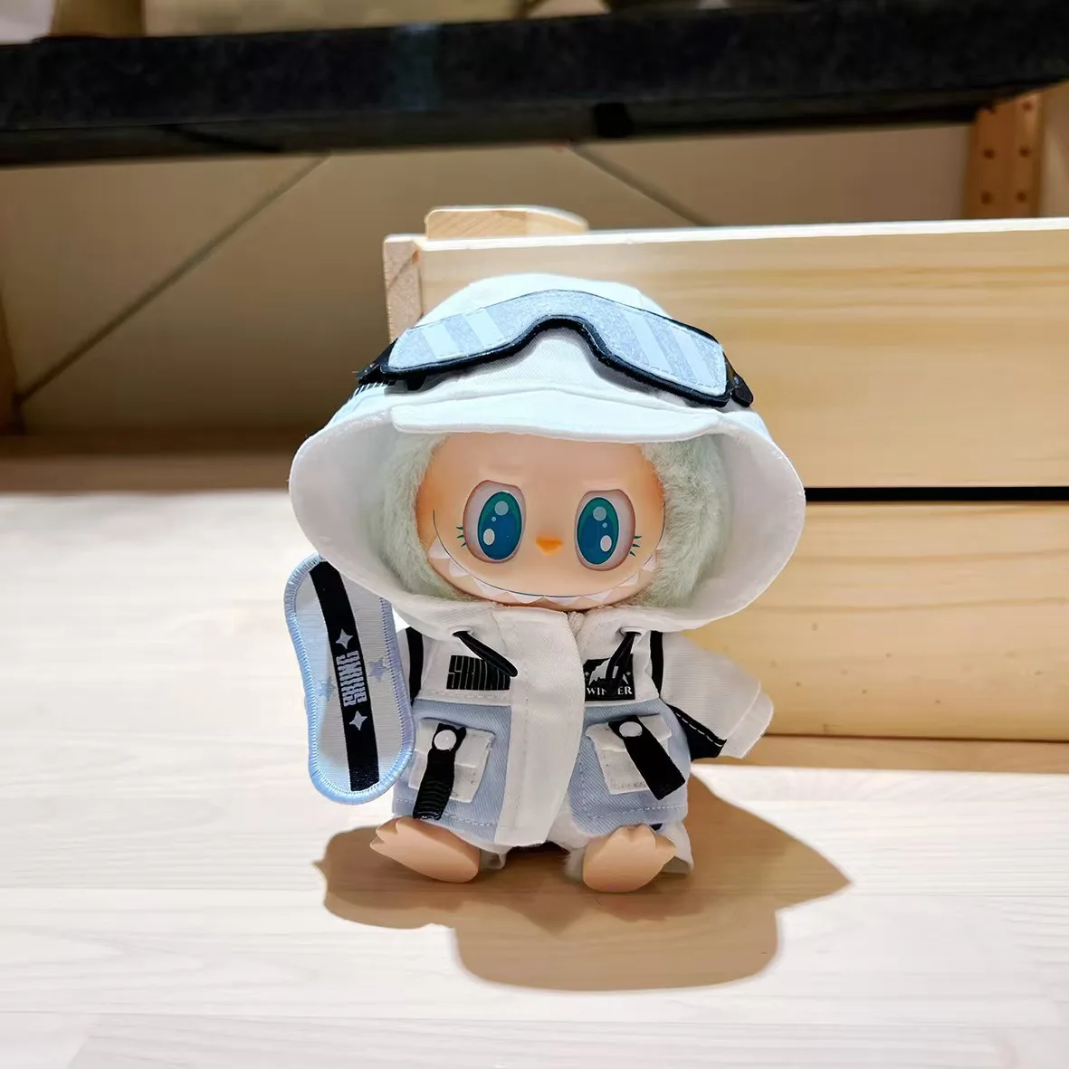 For 17cm Labubu Clothing Set Winter White Skiing Suit Pocket Outfit Mini Doll V1 V2 V3 Labubu Clothes Doll Accessories Toy
For 17cm Labubu Clothing Set Winter White Skiing Suit Pocket Outfit Mini Doll V1 V2 V3 Labubu Clothes Doll Accessories Toy