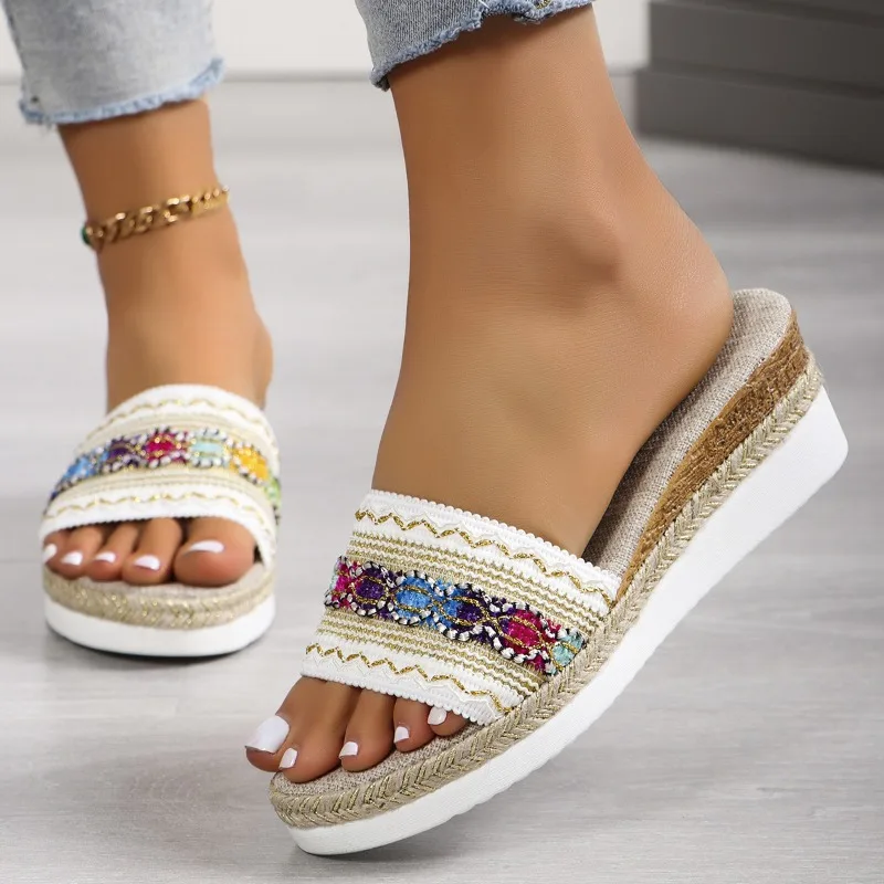 Women's Beach Slope Heel Slippers Hollow Casual Slippers Slope Bottom Shoes Retro Sandals Women S Slippers with Good Support
Women's Beach Slope Heel Slippers Hollow Casual Slippers Slope Bottom Shoes Retro Sandals Women S Slippers with Good Support