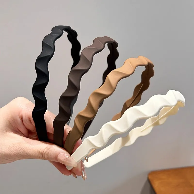 Твердая волнистая пластиковая повязка для волос для женщин и девочек, милое украшение для волос, повязка на голову, обруч для волос, повязка для волос, модные аксессуары для волос
Твердая волнистая пластиковая повязка для волос для женщин и девочек, милое украшение для волос, повязка на голову, обруч для волос, повязка для волос, модные аксессуары для волос