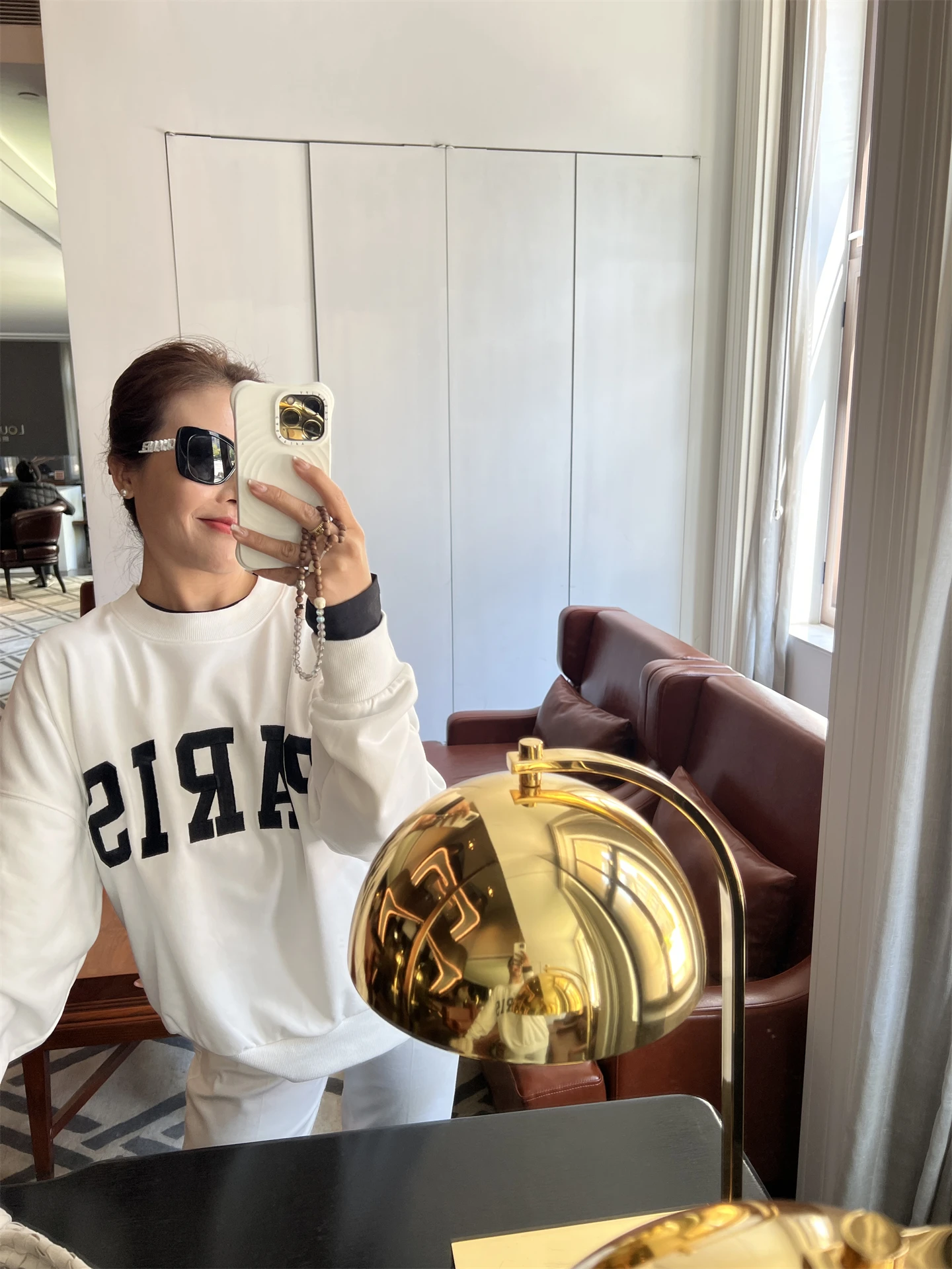 Embroidered Paris Letter White Sweatshirt Loose Shoulder Casual Top Women's Spring Summer New Arrival Cotton Long Sleeve roun...
Embroidered Paris Letter White Sweatshirt Loose Shoulder Casual Top Women's Spring Summer New Arrival Cotton Long Sleeve roun...