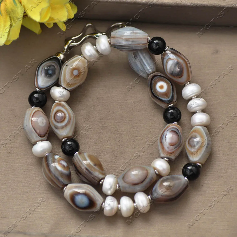 Z14494 21" 20mm White Rondelle Pearl Natural Black Brown Rice Eyes Striped Agate Necklace
Z14494 21" 20mm White Rondelle Pearl Natural Black Brown Rice Eyes Striped Agate Necklace