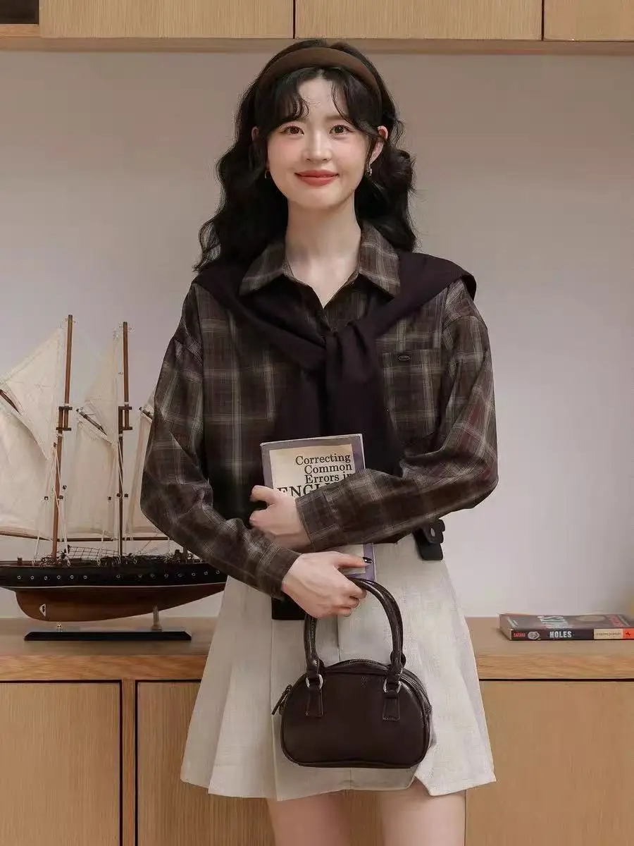 Женский кардиган свободного кроя больших размеров с длинными рукавами, повседневный, с пуговицами, в клетку, для осеннего сезона
Женский кардиган свободного кроя больших размеров с длинными рукавами, повседневный, с пуговицами, в клетку, для осеннего сезона