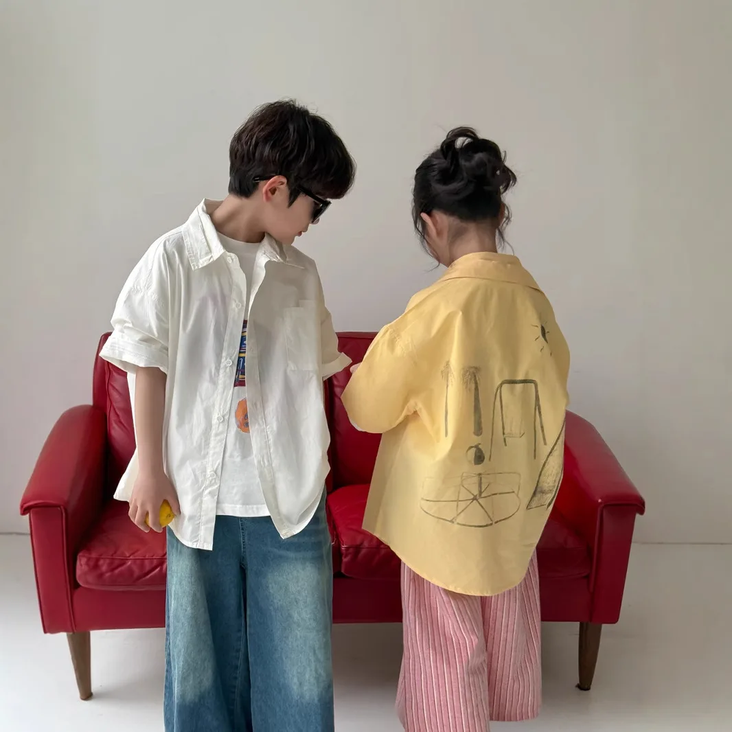 Shirt 2025 Summer New Childrens Wear Korean Style Boys and Girls Solid Color Thin Lapel Loose Short-sleeved Shirt Casual Simple
Shirt 2025 Summer New Childrens Wear Korean Style Boys and Girls Solid Color Thin Lapel Loose Short-sleeved Shirt Casual Simple