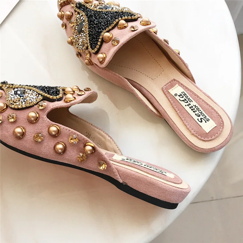 Designer Rhinestone Fox Half-slippers for Women Pointed Tip Rivet Women's Slippers Flat Bottom Women's Shoes Sandalias De Mujer
Designer Rhinestone Fox Half-slippers for Women Pointed Tip Rivet Women's Slippers Flat Bottom Women's Shoes Sandalias De Mujer