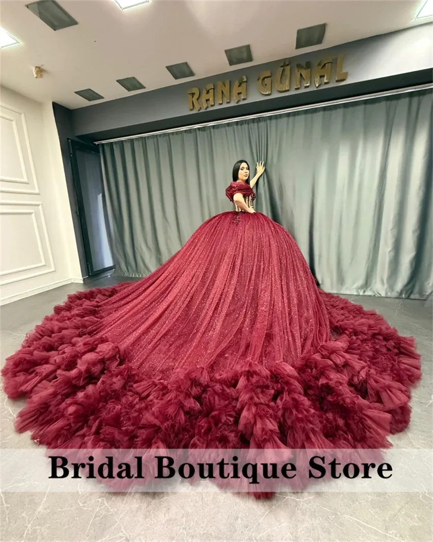 Red Wine Mexican Princess Ball Gown Quinceañera Dresses Beads Crystal Tiered Ruffles Birthday Party For 15th Girls Customized
Red Wine Mexican Princess Ball Gown Quinceañera Dresses Beads Crystal Tiered Ruffles Birthday Party For 15th Girls Customized