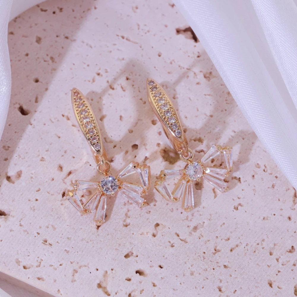1 Pair Simple Bow Tie Dangle Earrings for Women Zirconia Earring Jewelry Wedding Party Accessories
1 Pair Simple Bow Tie Dangle Earrings for Women Zirconia Earring Jewelry Wedding Party Accessories