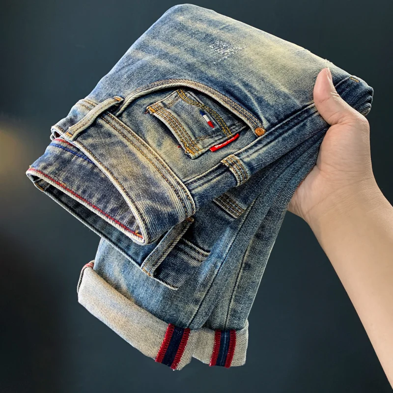 Washed retro distressed jeans men in autumn 2025, trendy street fashion, stretchy, casual high-end men's pants
Washed retro distressed jeans men in autumn 2025, trendy street fashion, stretchy, casual high-end men's pants