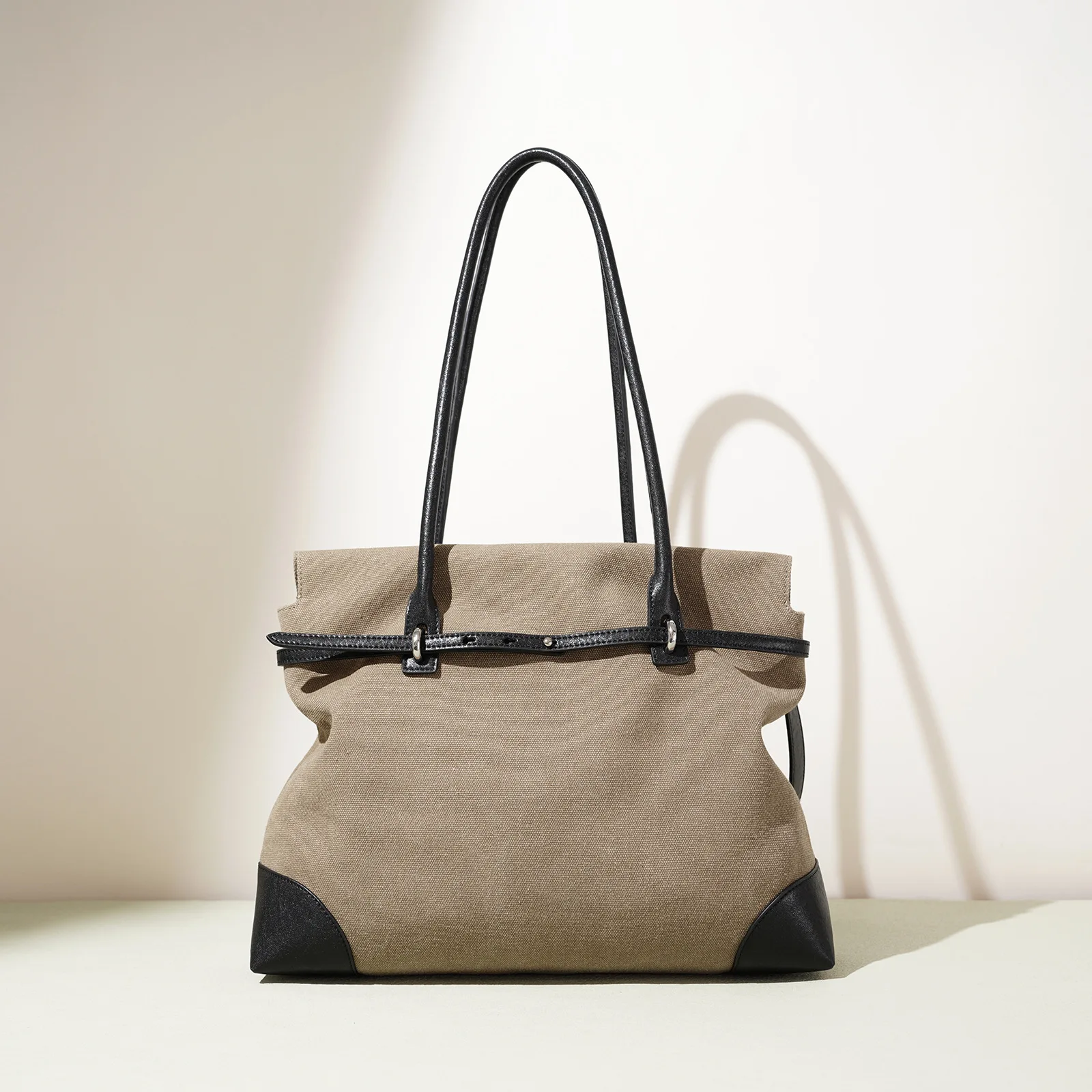 2026 New Arrival Casual Daily Tote Bag for Women Color Block All Match Design Canvas Shoulder Handbag
2026 New Arrival Casual Daily Tote Bag for Women Color Block All Match Design Canvas Shoulder Handbag