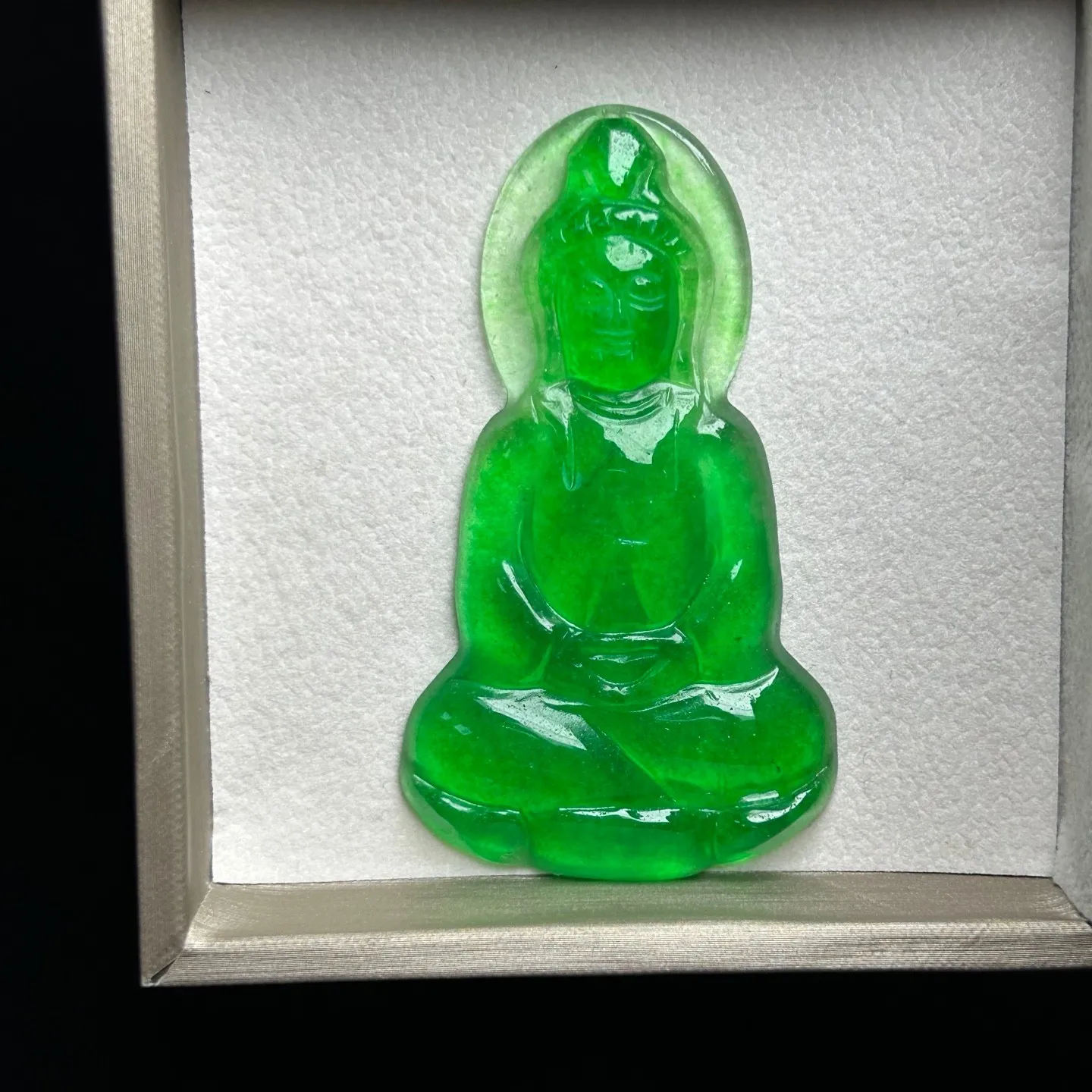 Real natural high Ice Green Jade Jadeite guanyin amulet Pendant&Necklaces
Real natural high Ice Green Jade Jadeite guanyin amulet Pendant&Necklaces
