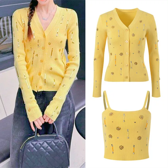 Комплект вязаного свитера Ele European Sle ort для женщин Long Sve V-Ne Sweet Faion Pearl Embellied, двухсекционный наряд
Комплект вязаного свитера Ele European Sle ort для женщин Long Sve V-Ne Sweet Faion Pearl Embellied, двухсекционный наряд