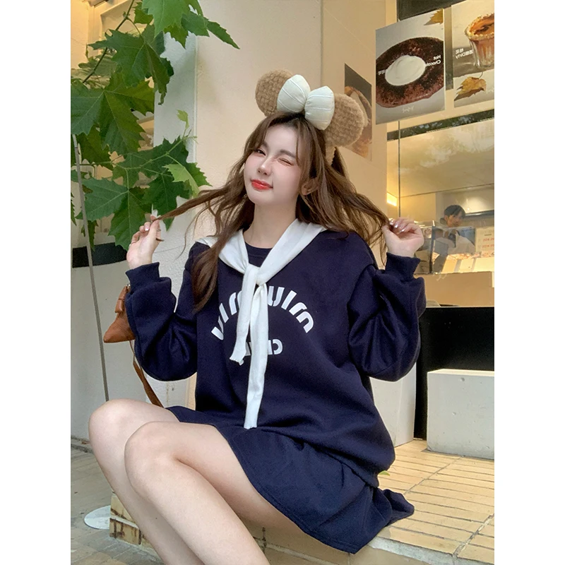 Модный спортивный комплект из двух предметов: свитшот с буквенным принтом и юбка, в корейском стиле, с длинными рукавами, круглым вырезом, из хлопка.
Модный спортивный комплект из двух предметов: свитшот с буквенным принтом и юбка, в корейском стиле, с длинными рукавами, круглым вырезом, из хлопка.