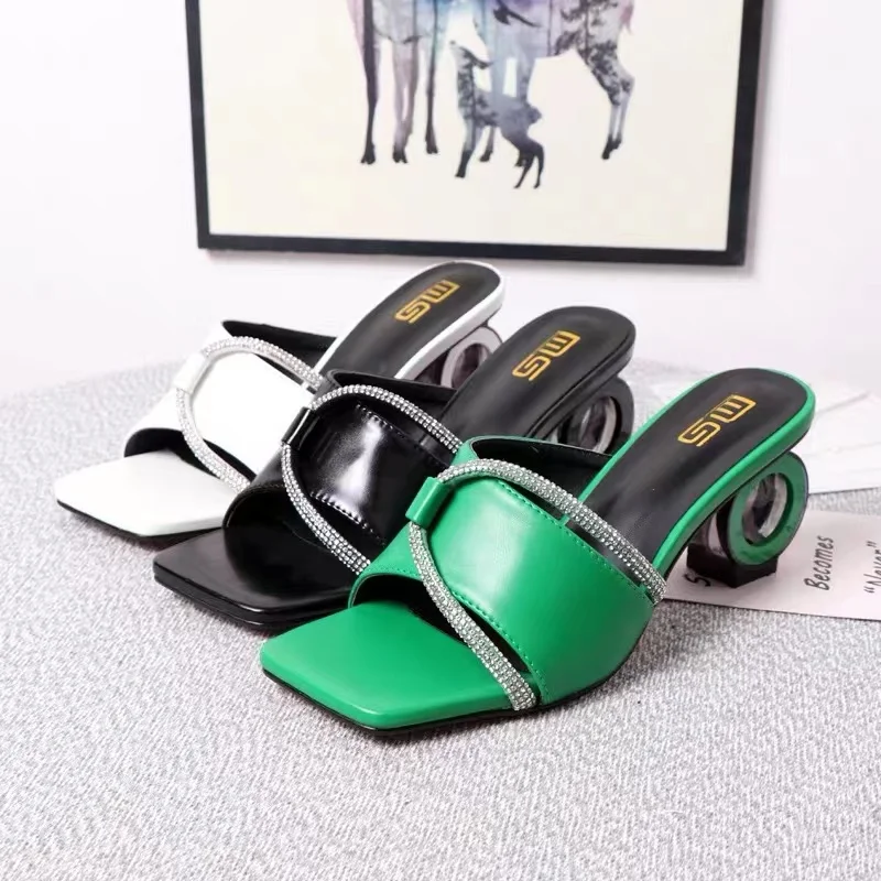 Summer Shoes Women Sexy Slippers Glitter Shiny Diamonds Slip-On PU Sandals Square Toe High Heels Wedding Party Fashion Pumps
Summer Shoes Women Sexy Slippers Glitter Shiny Diamonds Slip-On PU Sandals Square Toe High Heels Wedding Party Fashion Pumps