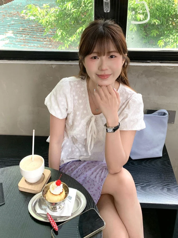 Pastel Purple Floral Print Two-Piece Set Women's Summer Fashion Casual Cotton V-Neck Short Sleeve T-Shirt Skirt Ensemble
Pastel Purple Floral Print Two-Piece Set Women's Summer Fashion Casual Cotton V-Neck Short Sleeve T-Shirt Skirt Ensemble