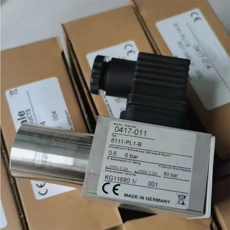Совершенно новый 8111-PL1-B 0417-011 8121-PL1-B 0417-012 8131-PL1-B 0417-013. Гарантия один год.
Совершенно новый 8111-PL1-B 0417-011 8121-PL1-B 0417-012 8131-PL1-B 0417-013. Гарантия один год.