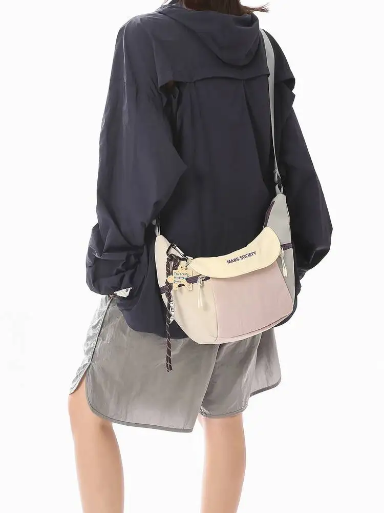 High Aesthetic Value Dumpling Shaped Cycling Casual Messenger 2026 New Style Sporty Satchel Shoulder Bag For Commuting An...
High Aesthetic Value Dumpling Shaped Cycling Casual Messenger 2026 New Style Sporty Satchel Shoulder Bag For Commuting An...