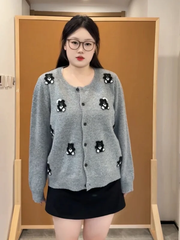 plus Size Lazy Korean Sle Bear Embroidery round Ne Knitted Open Cardigan Autumn Winter New ey Sweater Fem Long Sve
plus Size Lazy Korean Sle Bear Embroidery round Ne Knitted Open Cardigan Autumn Winter New ey Sweater Fem Long Sve