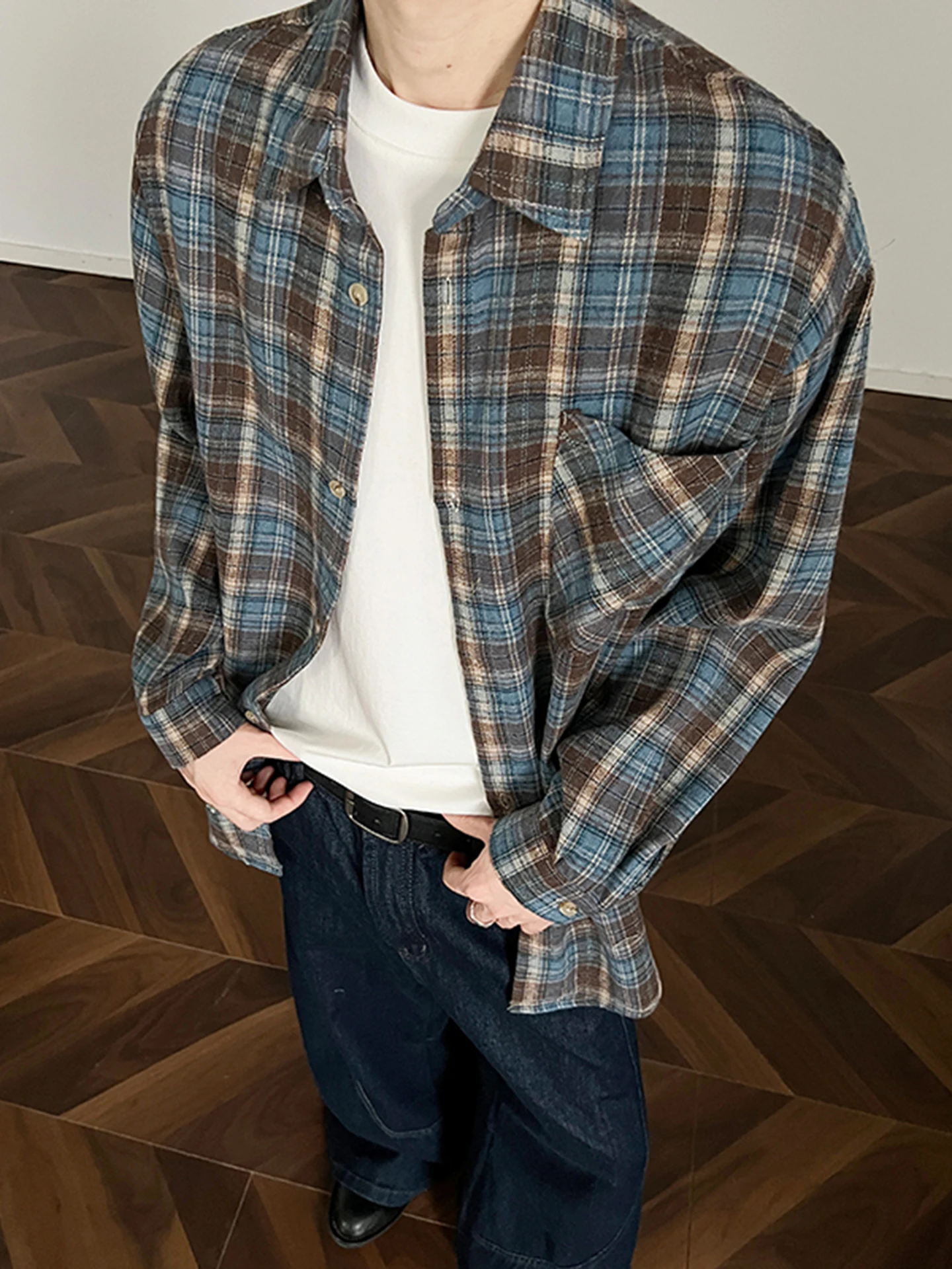 Blue Tie Dye Plaid Men's Long Sve irt Retro American Sle Collar Cleanfit Early Autumn Open Cardigan Outerwear
Blue Tie Dye Plaid Men's Long Sve irt Retro American Sle Collar Cleanfit Early Autumn Open Cardigan Outerwear