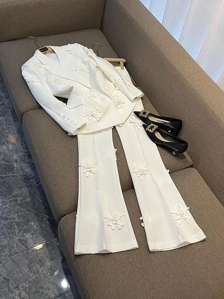 Fashionable Double-Breasted Heavy Embroidery Flower Decorated Suit Set Two-Piece Set Celebrity Endorsed New Arrival 2026
Fashionable Double-Breasted Heavy Embroidery Flower Decorated Suit Set Two-Piece Set Celebrity Endorsed New Arrival 2026