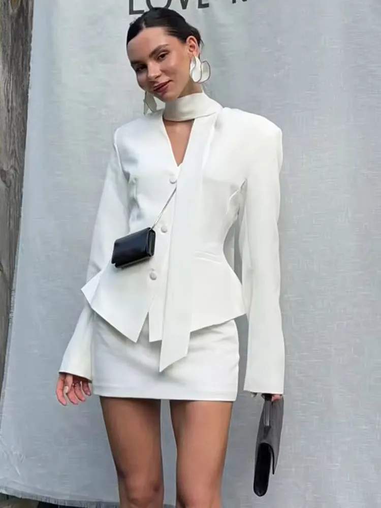BKQU Fashion Street 2 Piece Set Women Scarf Sexy V-Neck Single-breasted Slim Blazer Mini Skirt Set Elegant Luxury Party Outfits
BKQU Fashion Street 2 Piece Set Women Scarf Sexy V-Neck Single-breasted Slim Blazer Mini Skirt Set Elegant Luxury Party Outfits