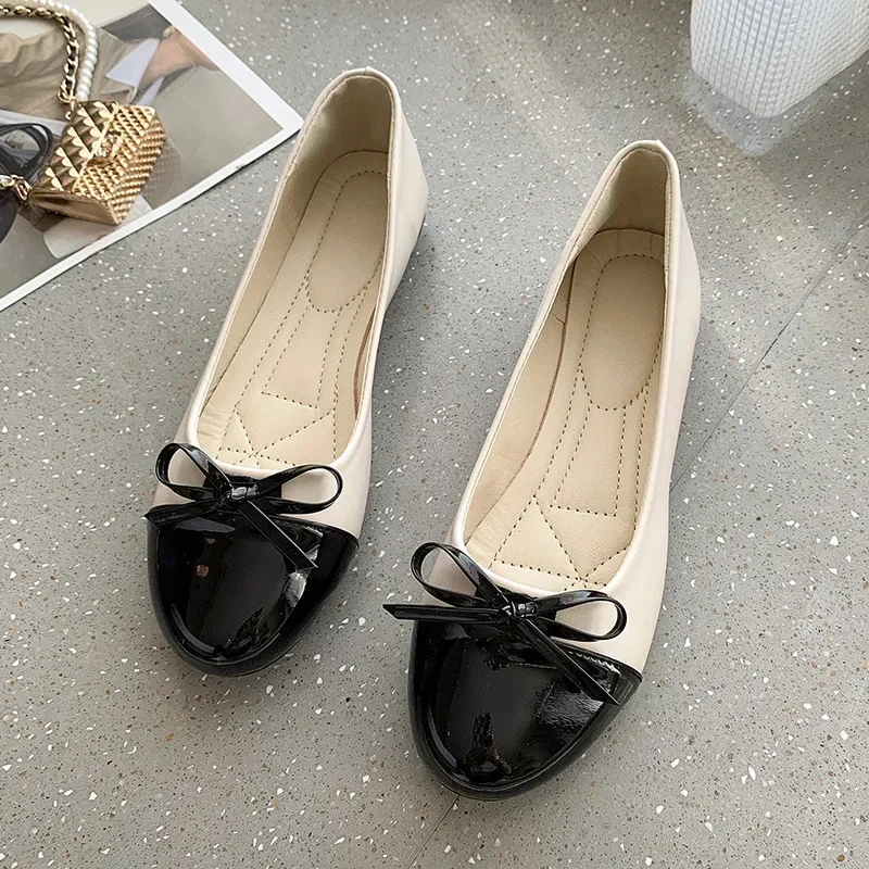 2025 Spring New Fashion Round Head Flat Fashion Casual Women's Shallow Mouth Bow Shoes Large Size 35-43
2025 Spring New Fashion Round Head Flat Fashion Casual Women's Shallow Mouth Bow Shoes Large Size 35-43