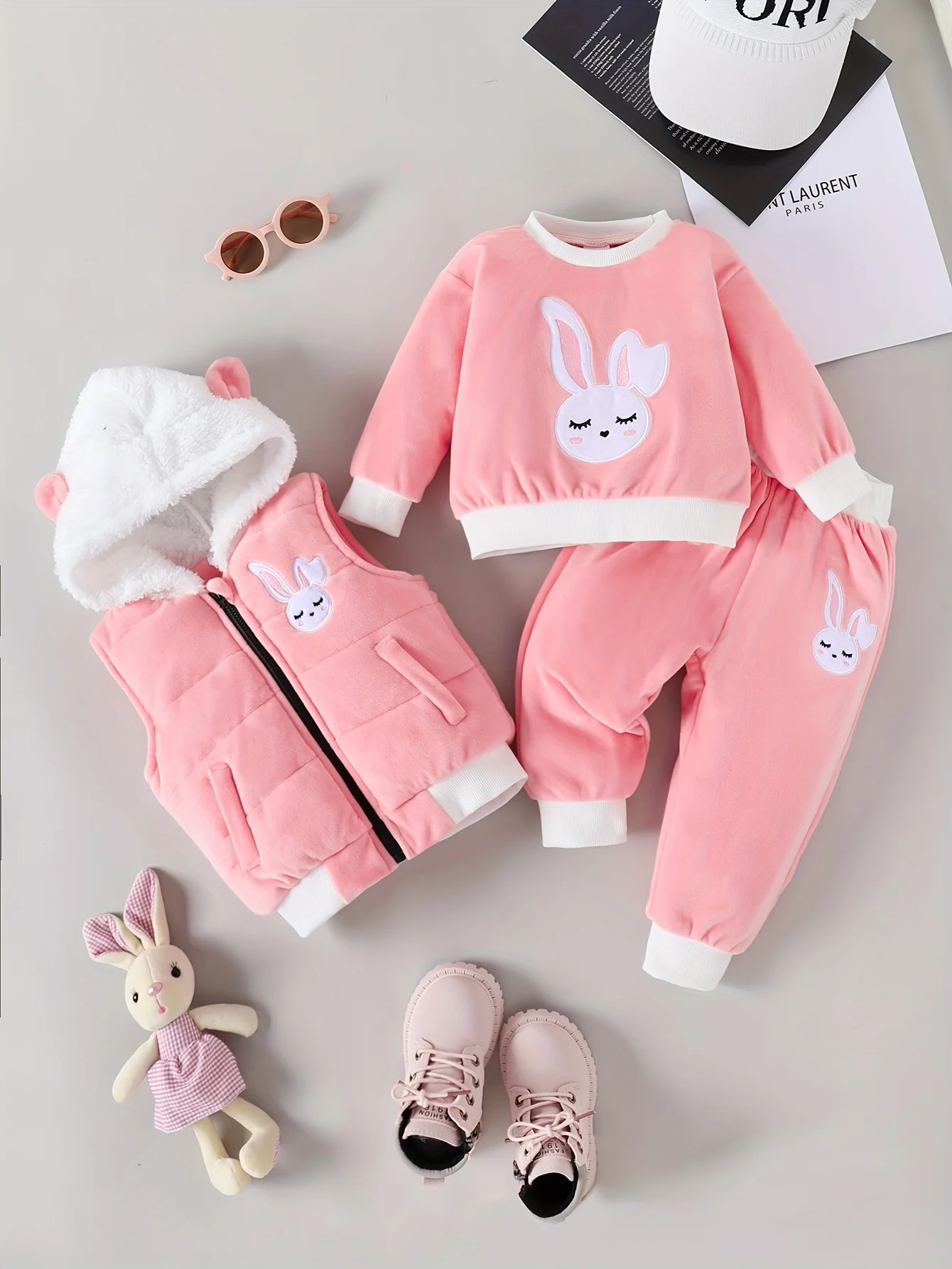A Cute Rabbit Embroidered Silver Fox Fur Set For Baby Girls In Autumn And Winter Featuring Long-Sleeved Shirts Long Pants And
A Cute Rabbit Embroidered Silver Fox Fur Set For Baby Girls In Autumn And Winter Featuring Long-Sleeved Shirts Long Pants And