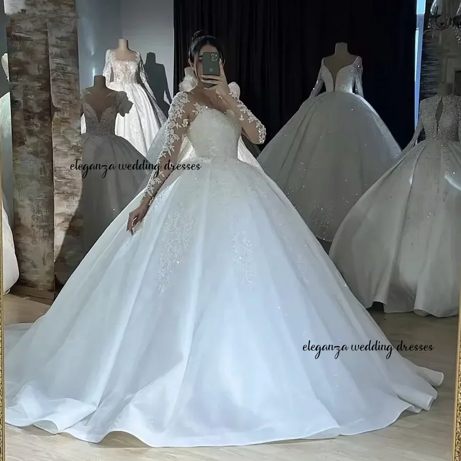 Белое свадебное платье Vestido de novia 2025 с v-образным вырезом и кружевной аппликацией по индивидуальному заказу, бальное платье с длинными рукавами, свадебное платье на шнуровке
Белое свадебное платье Vestido de novia 2025 с v-образным вырезом и кружевной аппликацией по индивидуальному заказу, бальное платье с длинными рукавами, свадебное платье на шнуровке