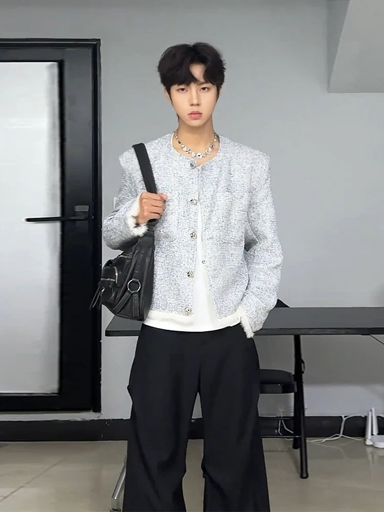 You Lun Brand Knitted Short Jacket Men's Style Spring Autumn Fashion High Shoulder Pad Cool Handsome Loose Fit Youth Trend
You Lun Brand Knitted Short Jacket Men's Style Spring Autumn Fashion High Shoulder Pad Cool Handsome Loose Fit Youth Trend