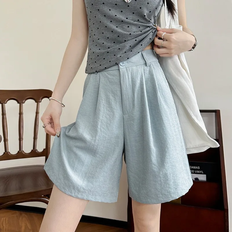 2026 Women's New Summer Thin Suit Shorts Ice Silk Wide Leg Shorts Casual Middle Pants
2026 Women's New Summer Thin Suit Shorts Ice Silk Wide Leg Shorts Casual Middle Pants