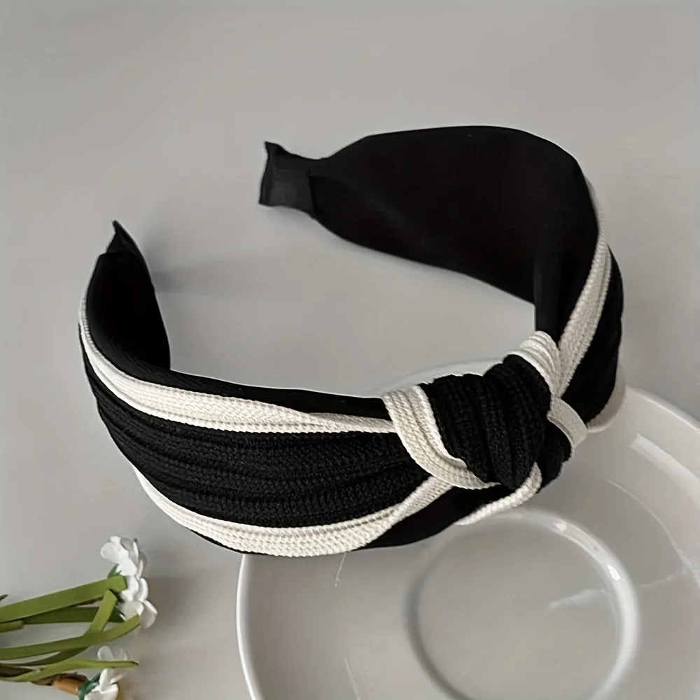 Xiaoxiangfeng advanced fashion wide edge exposed face small headband hair accessories headband girl hair accessories
Xiaoxiangfeng advanced fashion wide edge exposed face small headband hair accessories headband girl hair accessories