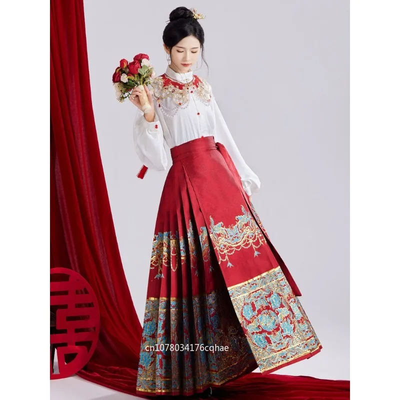 Horse skirt set 2025 new female adult hanfu red Chinese skirt spring and autumn
Horse skirt set 2025 new female adult hanfu red Chinese skirt spring and autumn