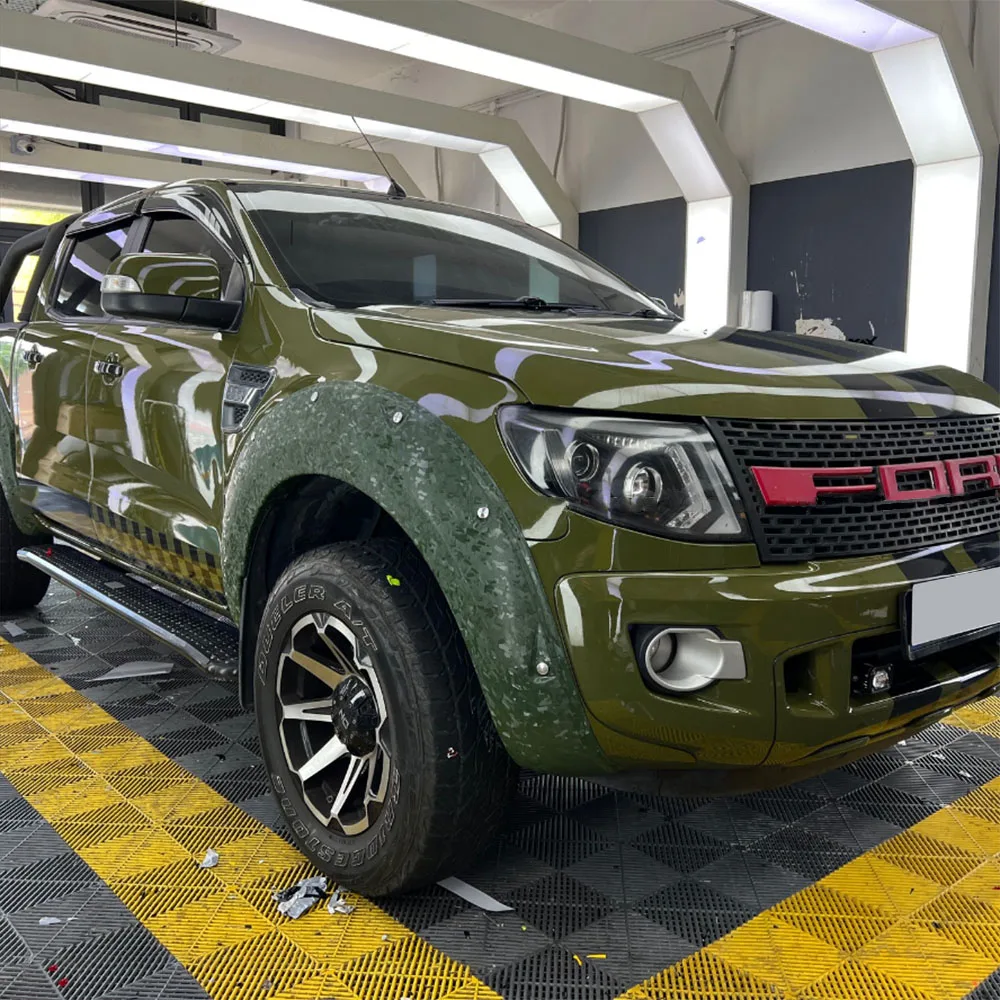 Виниловая пленка для оклейки авто Crystal Gloss Dark Olive, прочная, водонепроницаемая и УФ-стойкая, 1.52x18м, для оклейки автомобилей и транспортных средств
Виниловая пленка для оклейки авто Crystal Gloss Dark Olive, прочная, водонепроницаемая и УФ-стойкая, 1.52x18м, для оклейки автомобилей и транспортных средств