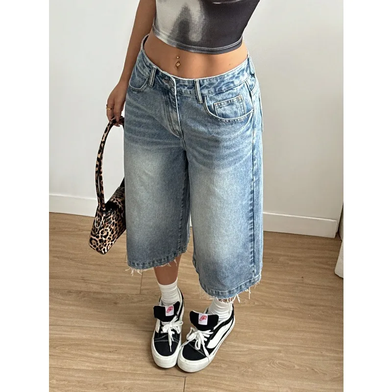 2026 Women's Fashion Frayed Hem Loose Casual Denim Shorts
2026 Women's Fashion Frayed Hem Loose Casual Denim Shorts