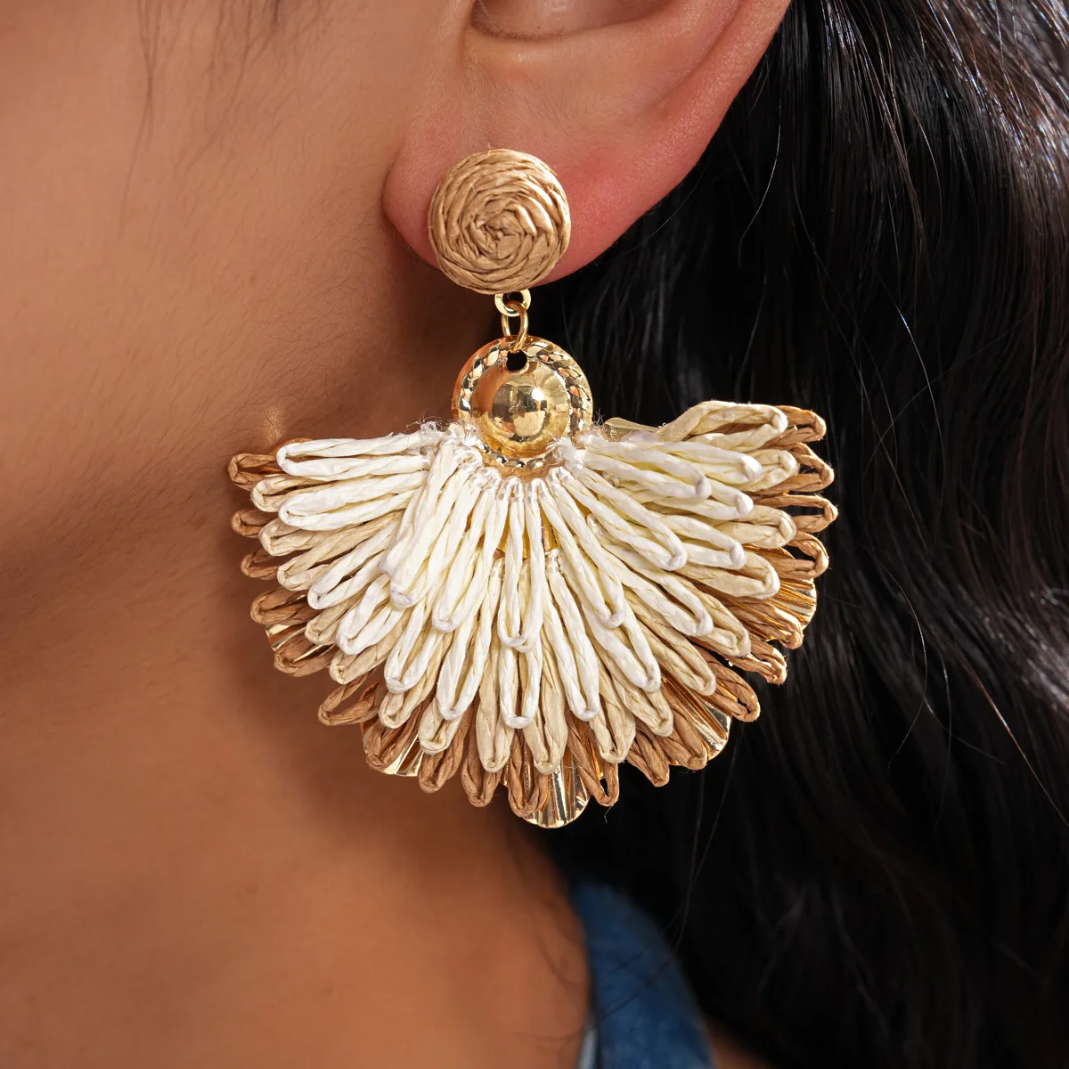 Color-block Handwoven Fan-shhaped Raffia Drop Earrings for Women Bohemian Flower Dangle Earrings Fashion Jewelry Beach Vacation
Color-block Handwoven Fan-shhaped Raffia Drop Earrings for Women Bohemian Flower Dangle Earrings Fashion Jewelry Beach Vacation
