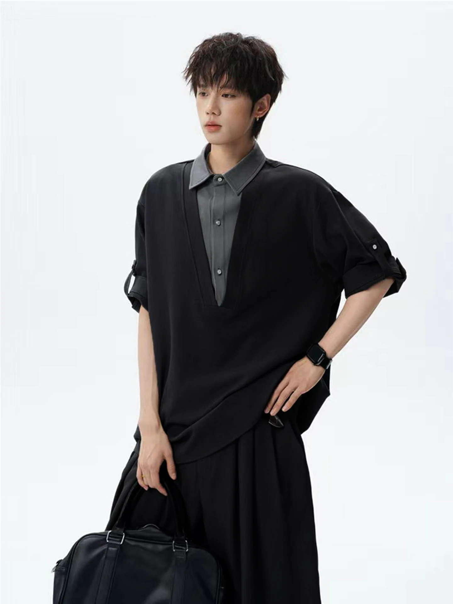 Black Ice Silk Short Sleeve Shirt Men's Summer Design High-End Shirt Sleeveless Fake Two-Piece Loose Fit Breathable
Black Ice Silk Short Sleeve Shirt Men's Summer Design High-End Shirt Sleeveless Fake Two-Piece Loose Fit Breathable