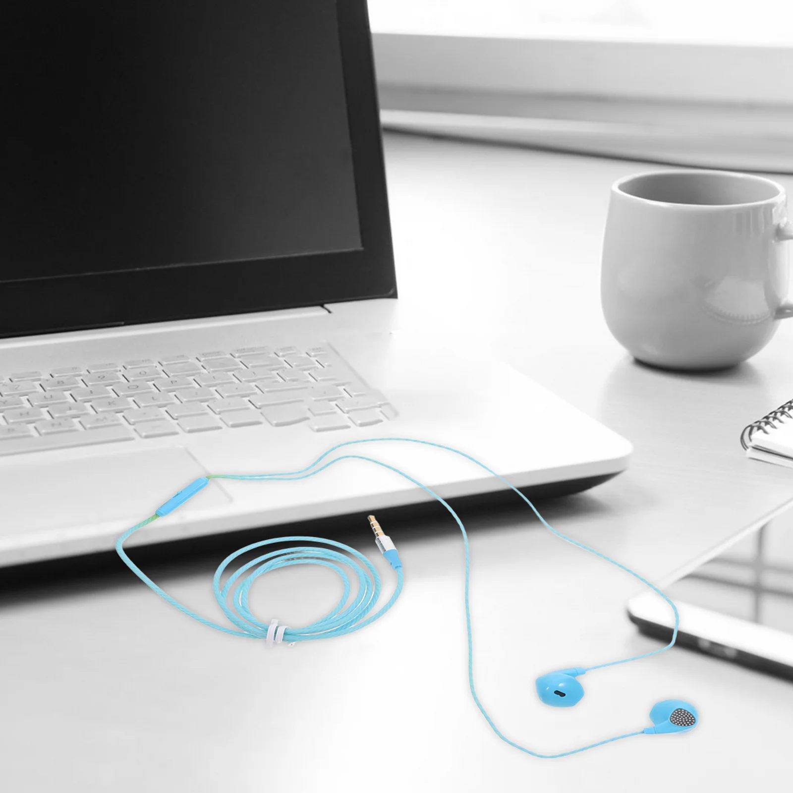 In-Ear Earbuds Headphones 3.5Mm Jack Stereo Sound Clear Audio Comfortable Fit For Iphone 3G 3Gs Mp3 Devices With Mic
In-Ear Earbuds Headphones 3.5Mm Jack Stereo Sound Clear Audio Comfortable Fit For Iphone 3G 3Gs Mp3 Devices With Mic