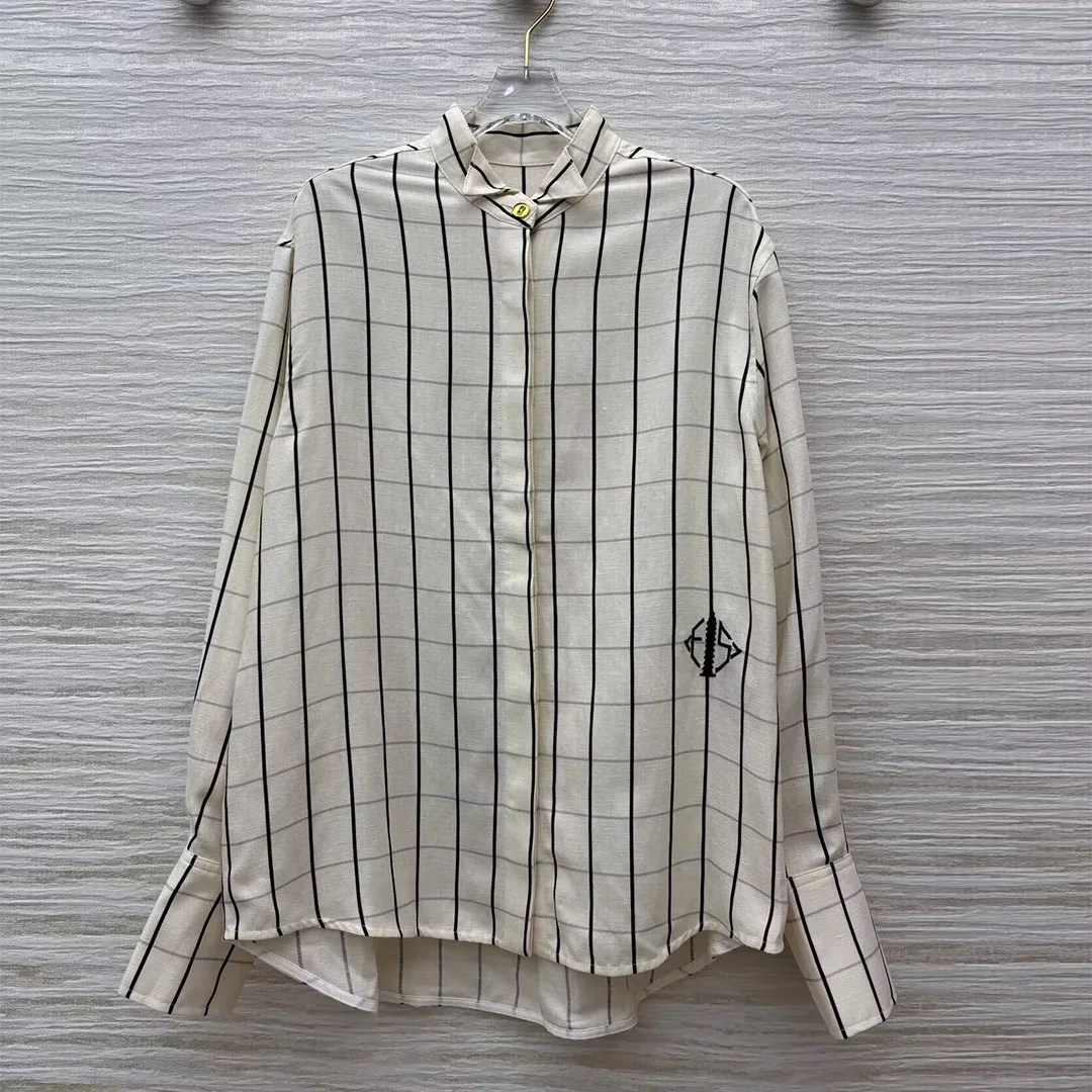 Line lapel long sleeve gold button plaid pattern shirt top Autumn 2025 new stylish casual loose shirt
Line lapel long sleeve gold button plaid pattern shirt top Autumn 2025 new stylish casual loose shirt