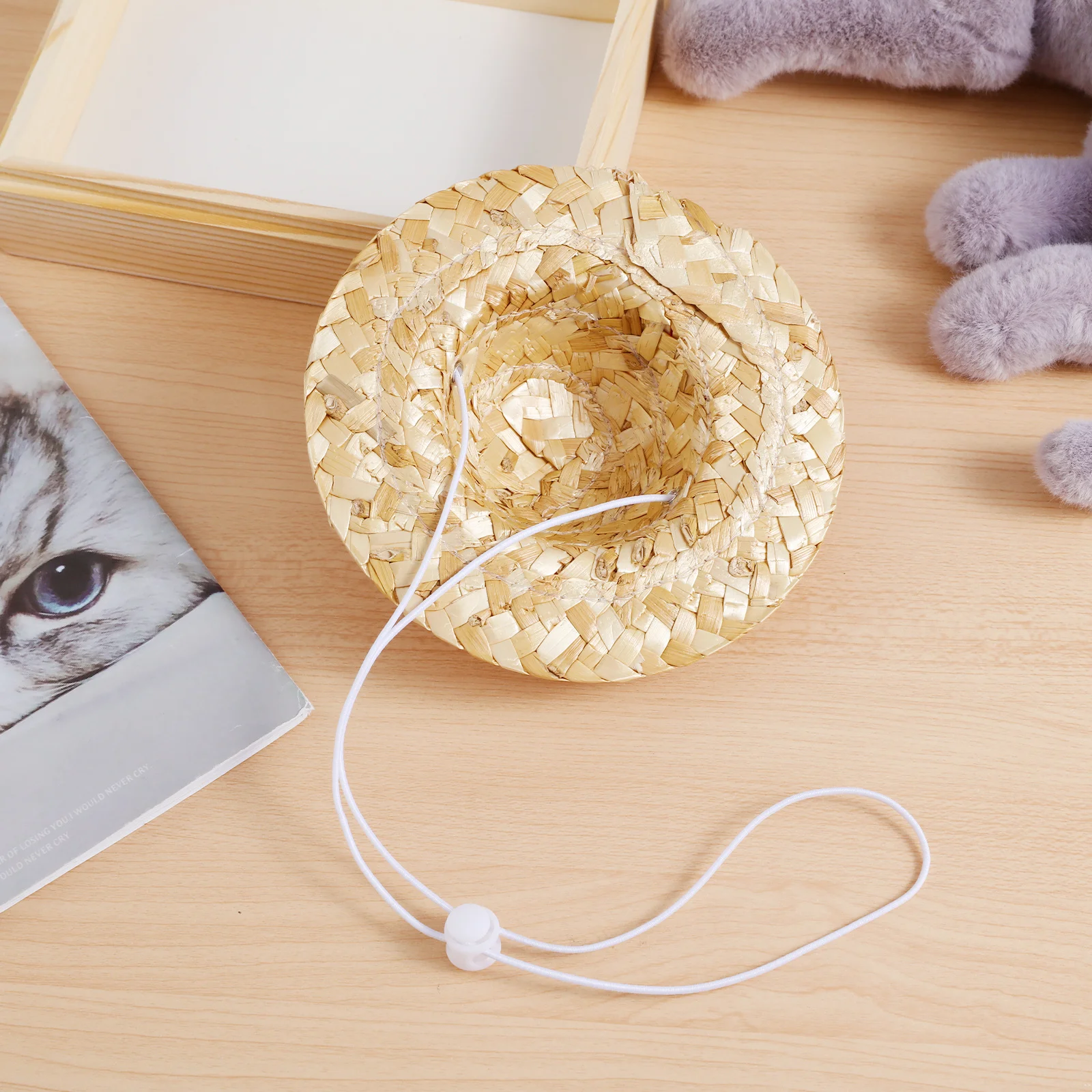 Pet Dog Straw Hat Summer Sun Hat with Flower Decor Woven Natural Material Lightweight Comfortable Adjustable Fit for Small
Pet Dog Straw Hat Summer Sun Hat with Flower Decor Woven Natural Material Lightweight Comfortable Adjustable Fit for Small