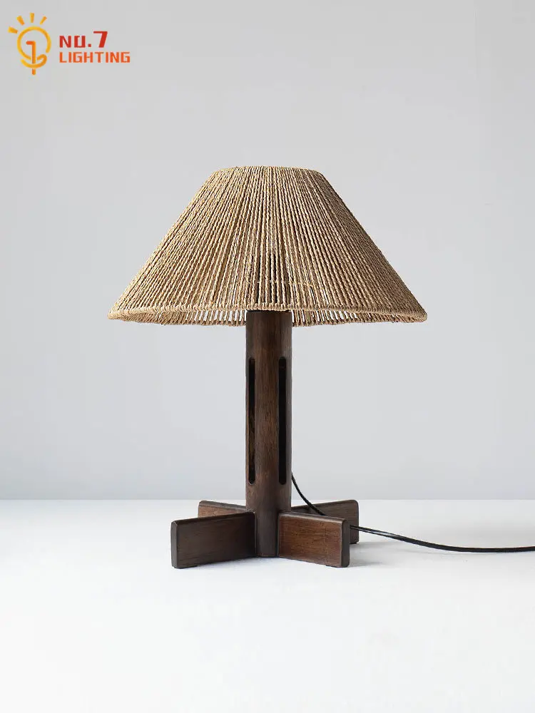 Дизайнерская Винтажная настольная лампа Wabi-sabi из пеньковой веревки, модель E27, плетение из цельной древесины из ротанга, декоративный стол для спальни
Дизайнерская Винтажная настольная лампа Wabi-sabi из пеньковой веревки, модель E27, плетение из цельной древесины из ротанга, декоративный стол для спальни