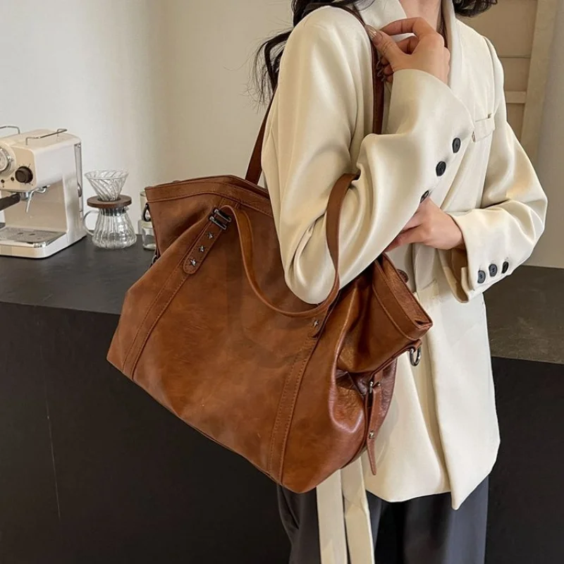 High Quality Leather Tote Bags Crossbody Shoulder Bag For Women Ladies Messenger Handbag Elegant Design
High Quality Leather Tote Bags Crossbody Shoulder Bag For Women Ladies Messenger Handbag Elegant Design