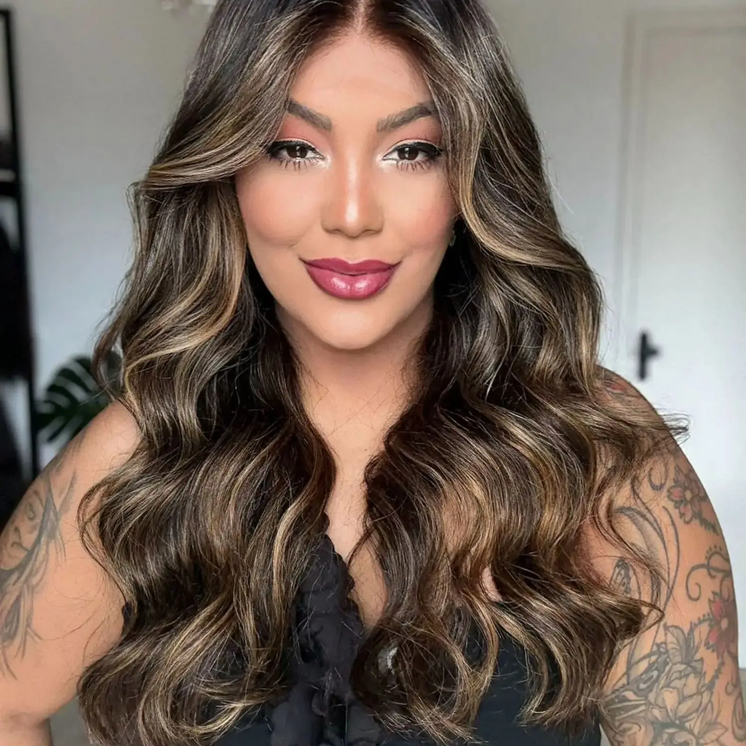 Премиум Синтетическое Волокно 13x4 Выделенный Омбре Шоколадно-Коричневый Парик Фронта Шнурка для Женщин Бесклеевой Парик С Темными Корнями Вечеринка Использование
Премиум Синтетическое Волокно 13x4 Выделенный Омбре Шоколадно-Коричневый Парик Фронта Шнурка для Женщин Бесклеевой Парик С Темными Корнями Вечеринка Использование