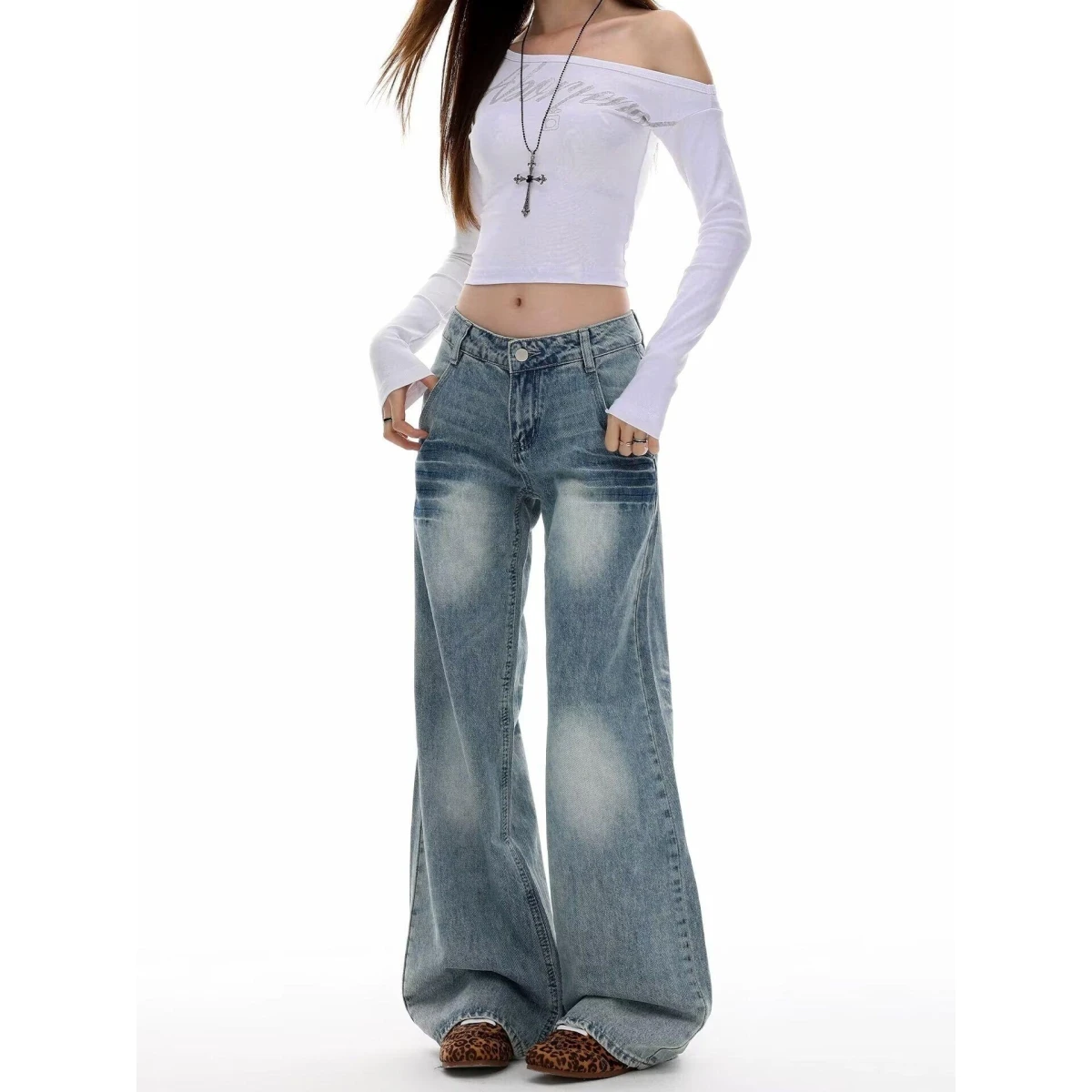 Loose Straight Leg Micro Flared Jeans Women's Low Waist Wide Leg Long Trousers Trendy Washed Not Sticky Leg American Hot Girl
Loose Straight Leg Micro Flared Jeans Women's Low Waist Wide Leg Long Trousers Trendy Washed Not Sticky Leg American Hot Girl