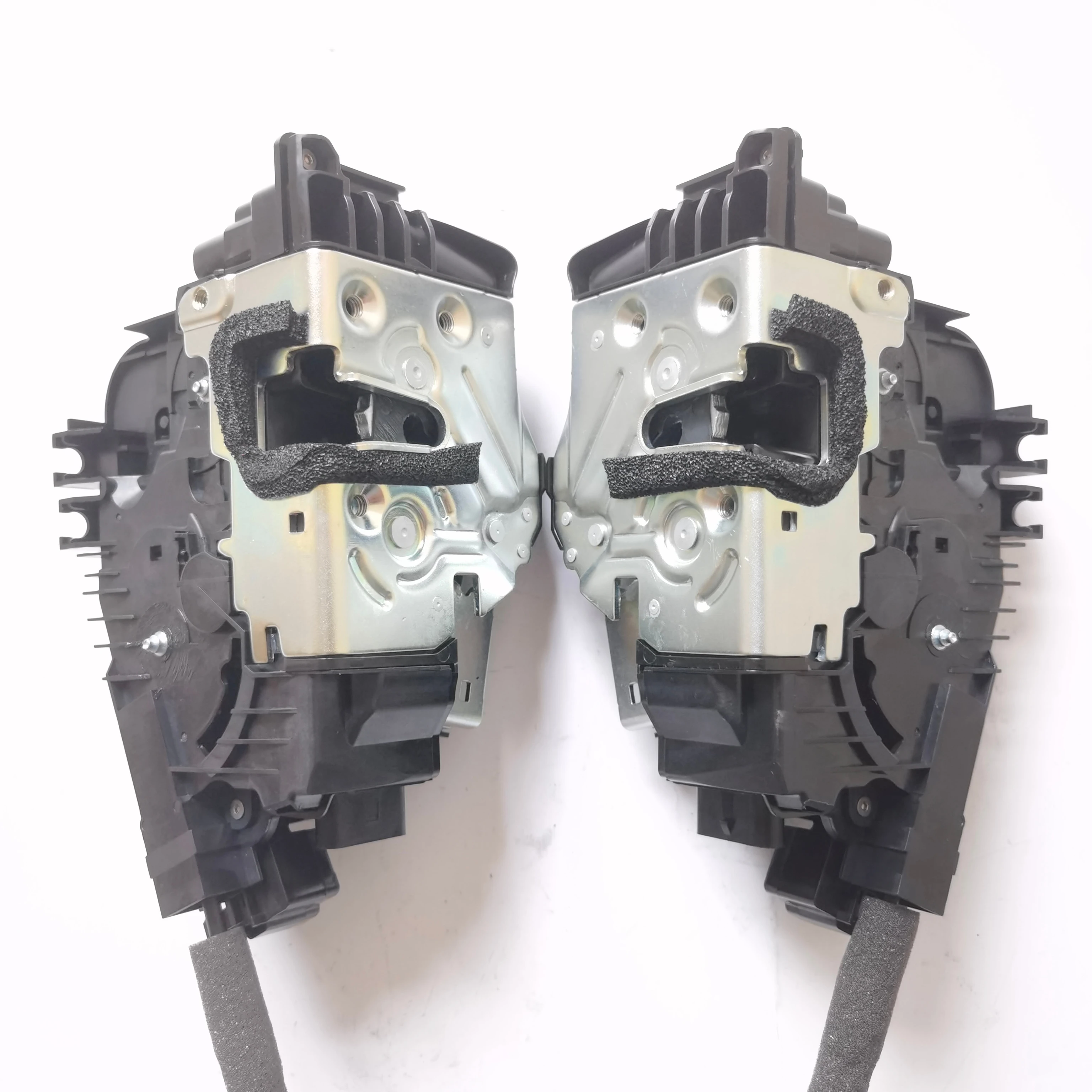 Automatic Electric Suction Door For Benz GLE S450 EVITO AMG Maybach Vito V260 W206 W205 C257 V213 16-22 Cars Electric Body Parts
Automatic Electric Suction Door For Benz GLE S450 EVITO AMG Maybach Vito V260 W206 W205 C257 V213 16-22 Cars Electric Body Parts