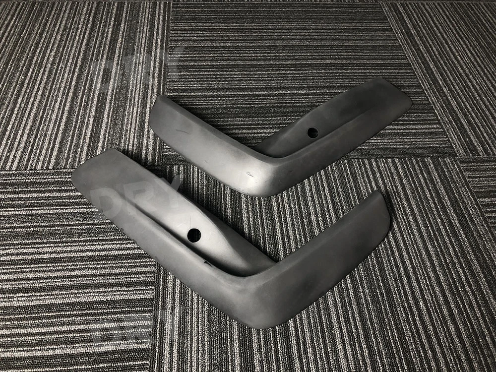 Dry Carbon Fiber Fog Light Lamp Eyebrows Cover Strips Trim Front Bumper Trim for BMW M8 F91 F92 F93 2017-2023 FRP
Dry Carbon Fiber Fog Light Lamp Eyebrows Cover Strips Trim Front Bumper Trim for BMW M8 F91 F92 F93 2017-2023 FRP