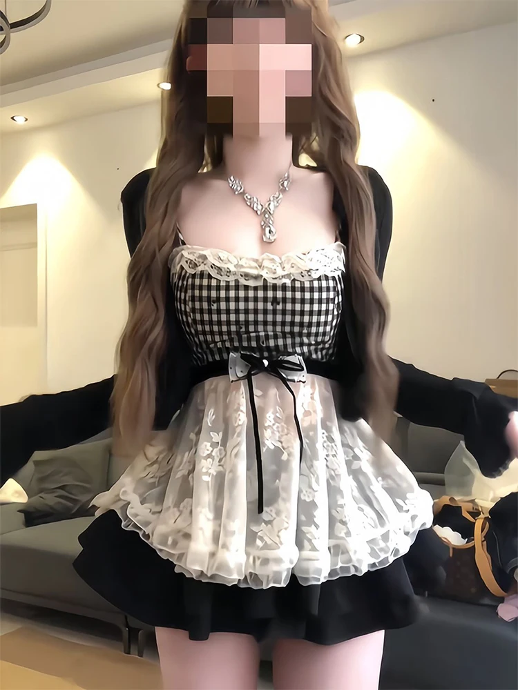 Summer New Plaid Lace Splicing Sleeveless Cardigan Sun Protection Women's High Waist Skirt Set Fashionable Casual Outfit
Summer New Plaid Lace Splicing Sleeveless Cardigan Sun Protection Women's High Waist Skirt Set Fashionable Casual Outfit