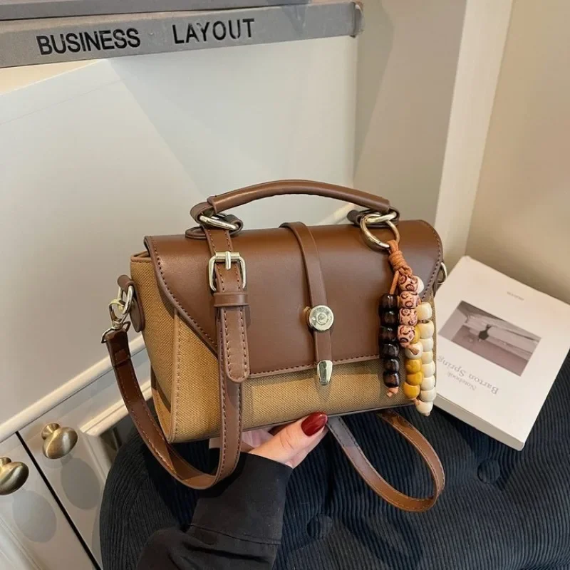 Luxury Brand Solid Color Diaper Bags For Women Minimalist Chic Shoulder Bag Classic Leather Messenger Bag Large Capacity
Luxury Brand Solid Color Diaper Bags For Women Minimalist Chic Shoulder Bag Classic Leather Messenger Bag Large Capacity