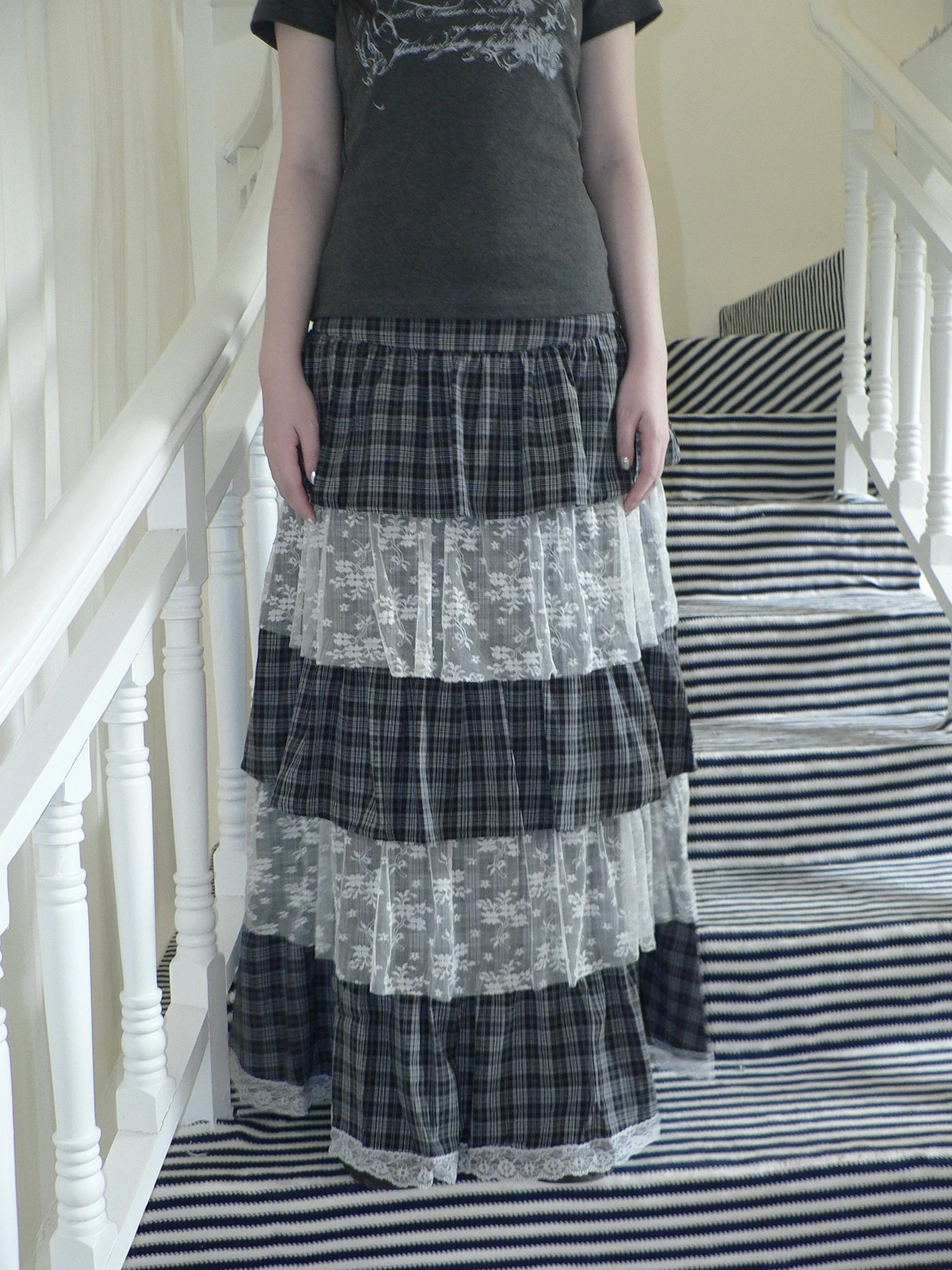 Angproject 34 Korean Style Long Skirt Cake Skirt Layered Plaid Patchwork Floral Mesh Women's Skirt High Waist A-Line Skirt
Angproject 34 Korean Style Long Skirt Cake Skirt Layered Plaid Patchwork Floral Mesh Women's Skirt High Waist A-Line Skirt