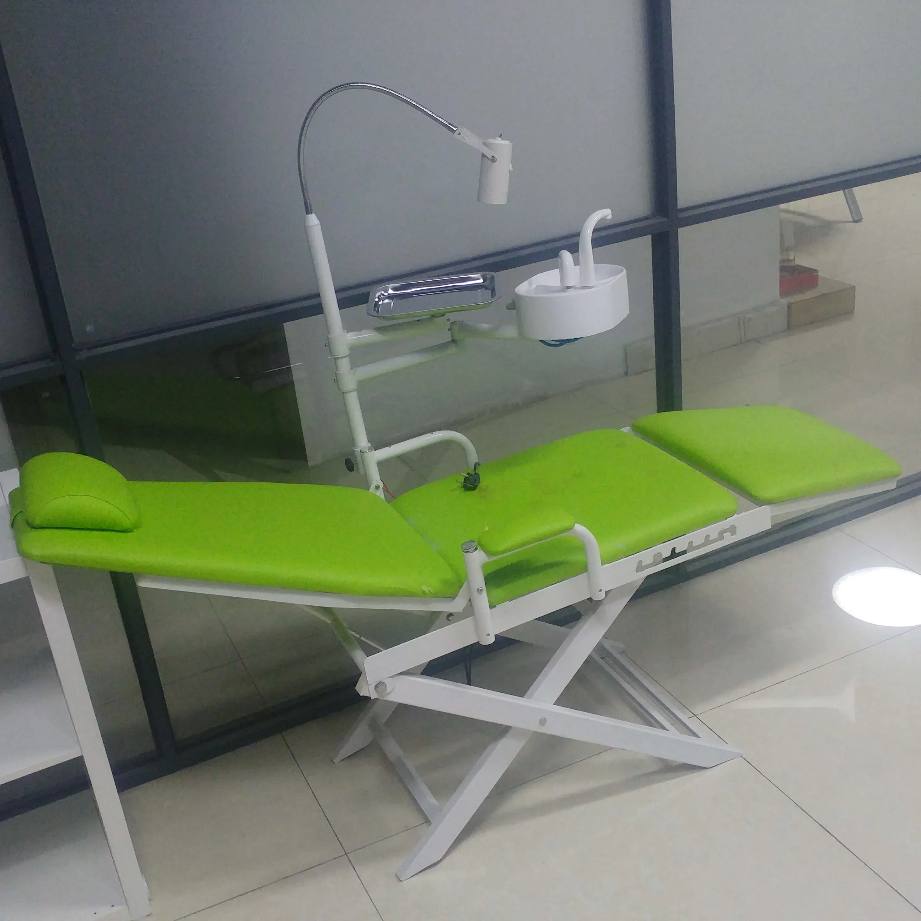 BL-612J Portable Denta Chair Denta Chair Unit Prices For Portable Denta Unit Used
BL-612J Portable Denta Chair Denta Chair Unit Prices For Portable Denta Unit Used