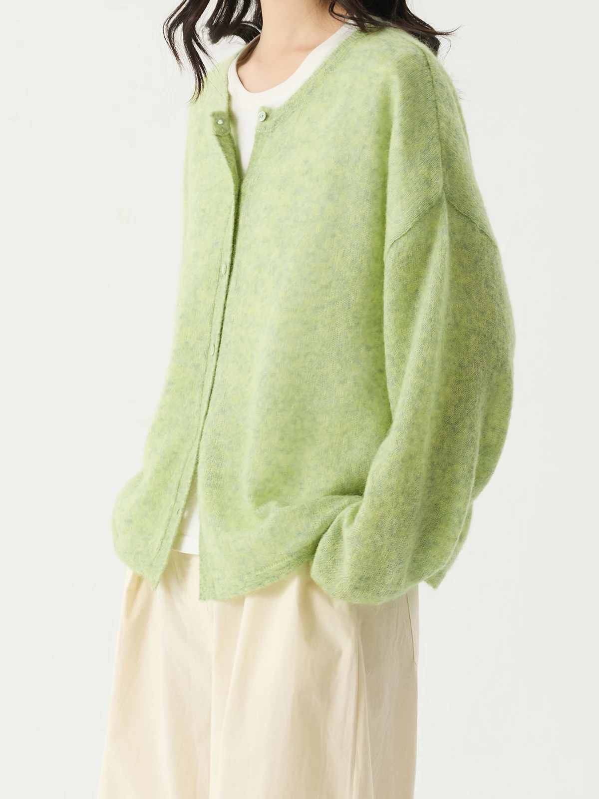 Lightweight Cloud Mist White Oil Painting een Two-Way Wearable Camere Cardigan Loose Fit Casual Sle Long Sve round Ne
Lightweight Cloud Mist White Oil Painting een Two-Way Wearable Camere Cardigan Loose Fit Casual Sle Long Sve round Ne