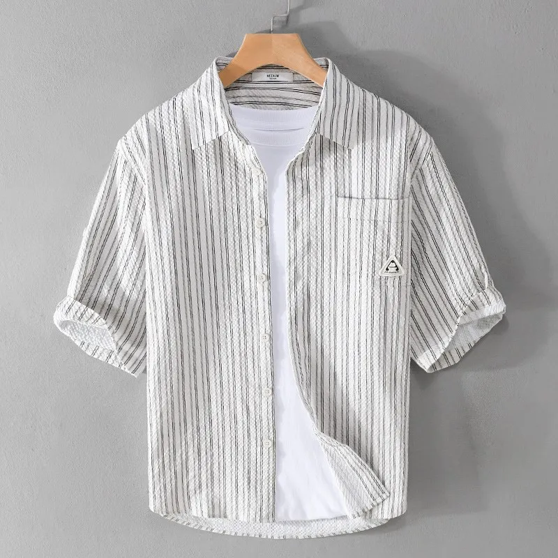 Japanese Style Bubble Texture Short Sleeve Casual Shirt Men's Summer Loose Youth Versatile Top Fashionable Loose Fit Design
Japanese Style Bubble Texture Short Sleeve Casual Shirt Men's Summer Loose Youth Versatile Top Fashionable Loose Fit Design