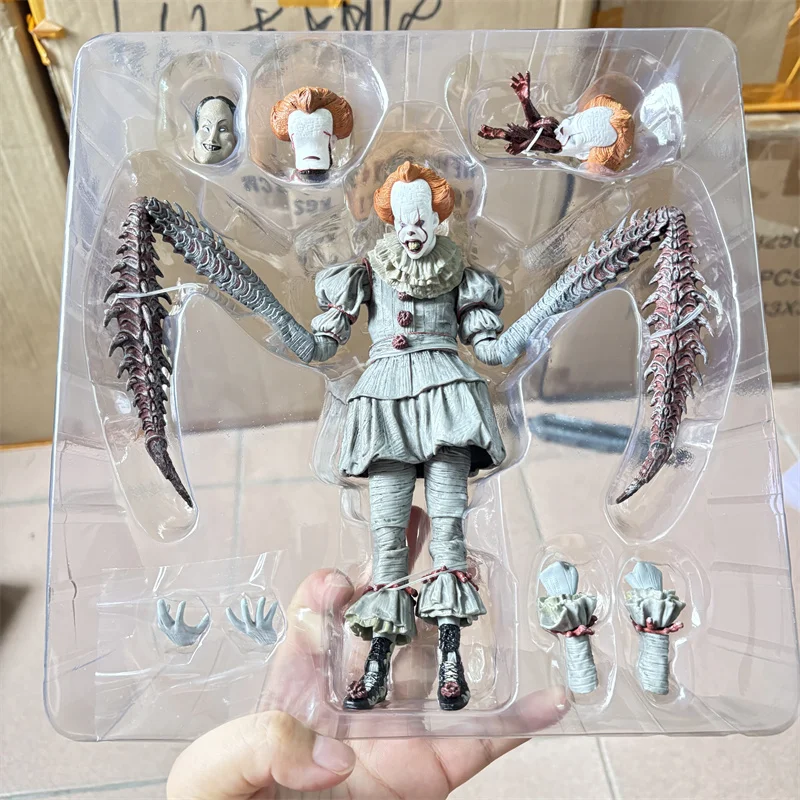Фигурка NECA Пеннивайз: Глава вторая, ультимативная модель, игрушка-подарок на Хэллоуин/День рождения, 18 см
Фигурка NECA Пеннивайз: Глава вторая, ультимативная модель, игрушка-подарок на Хэллоуин/День рождения, 18 см